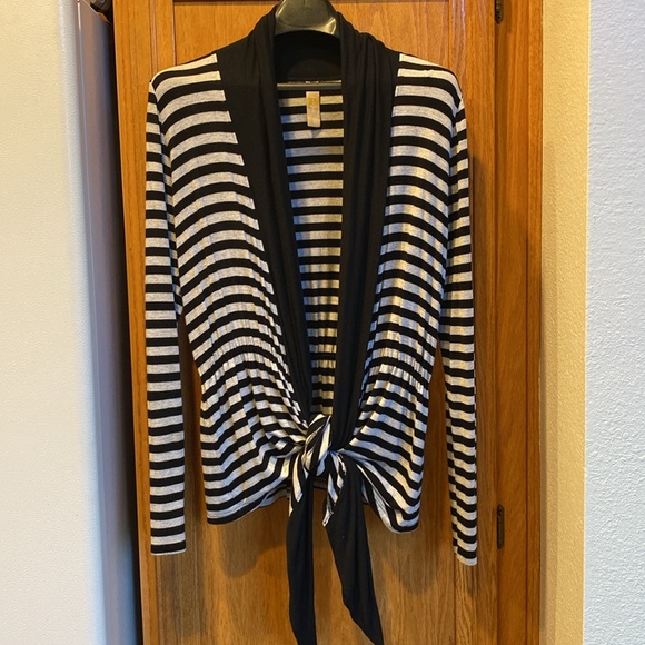 Frenzii Open Front Waterfall Stretch Rayon Cardigan in Black & Gray Stripes Sz S - Picture 2 of 9